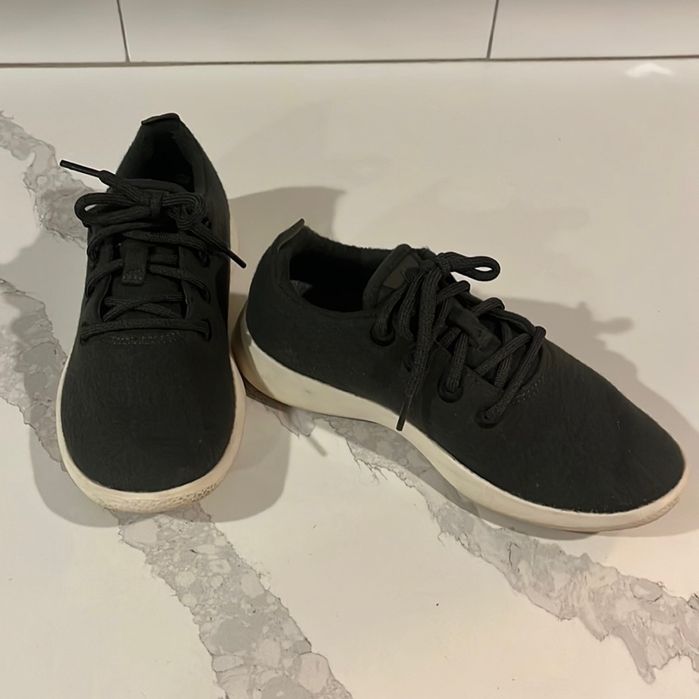 Allbirds Wool Runners size W7